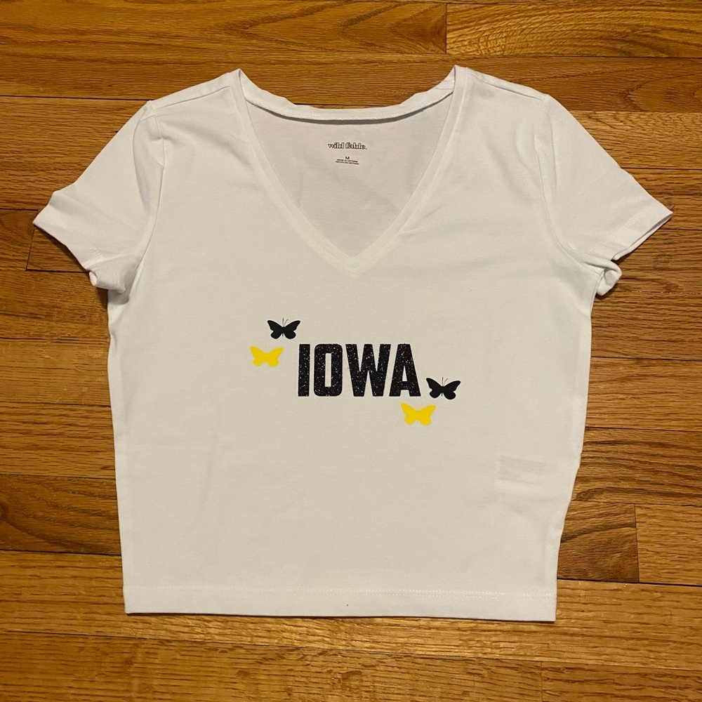 NWT IOWA TOP